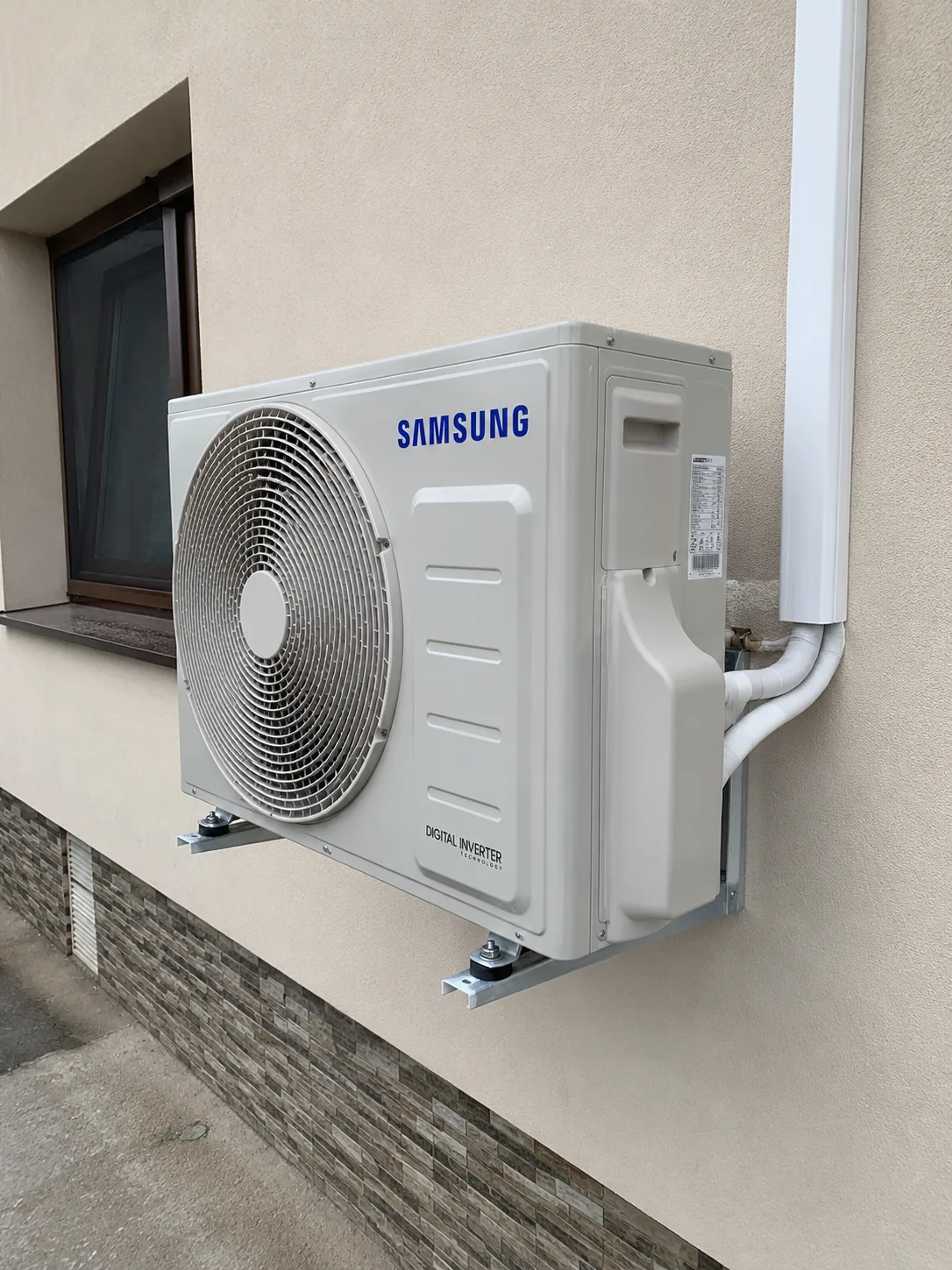 Samsung kültéri egység felszerelve